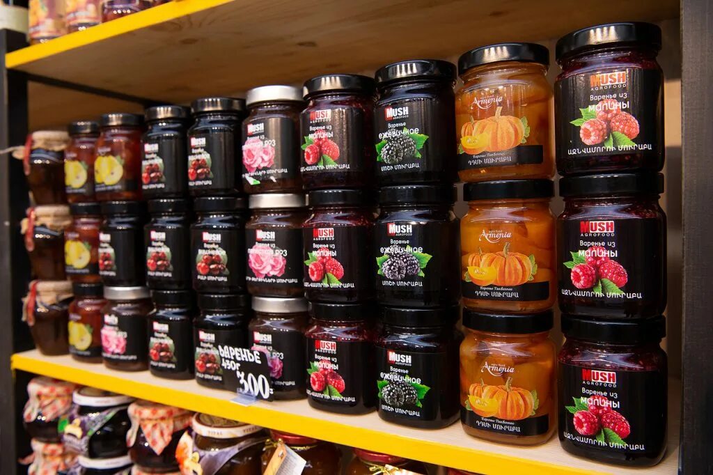 рынок таджикистан сухофрукты. дары оптом. сухофрукты на рынке. выкладка овощей и фруктов на рынке. алани сухофрукты армянские.