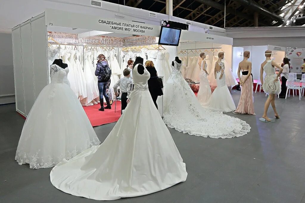 Выставка свадебных платьев. Свадебные платья 2025. свадебная выставка в москве 2025. выставка свадебных платьев в москве 2025.