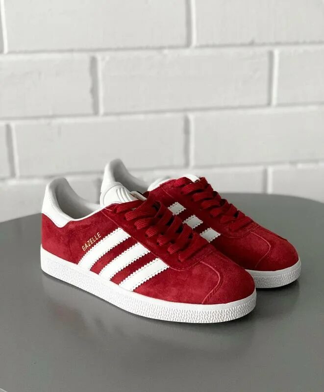 Адидас газели красные. Adidas Gazelle Bordo. Adidas Gazelle Red. Адидас Gazelle красные. Красные кеды адидас Gazelle.