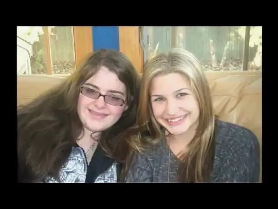 Семья in english. Our cousins. Гигачат фонд. Топик my family. Our cousins.