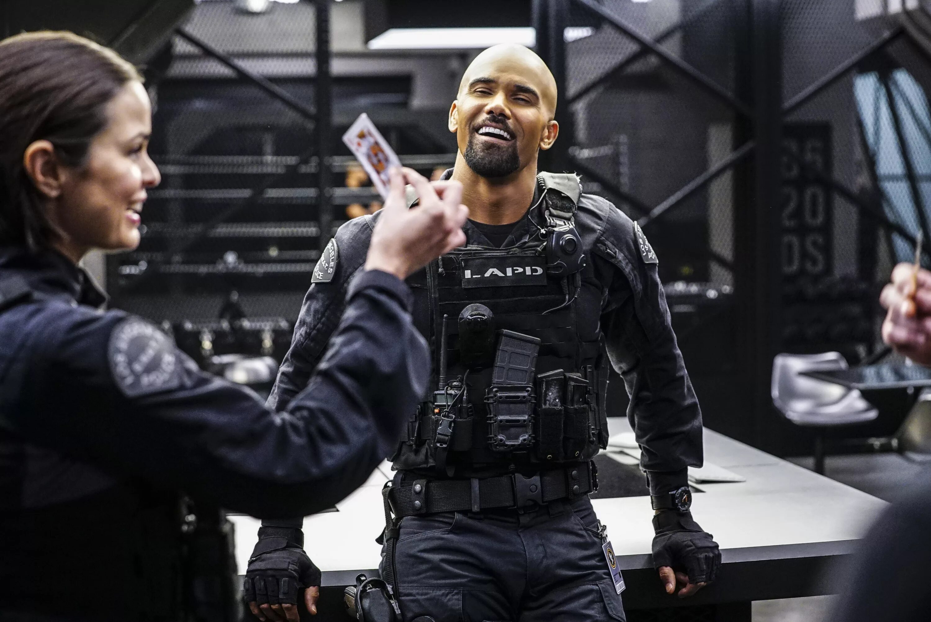 S w песня. Shemar Moore SWAT.