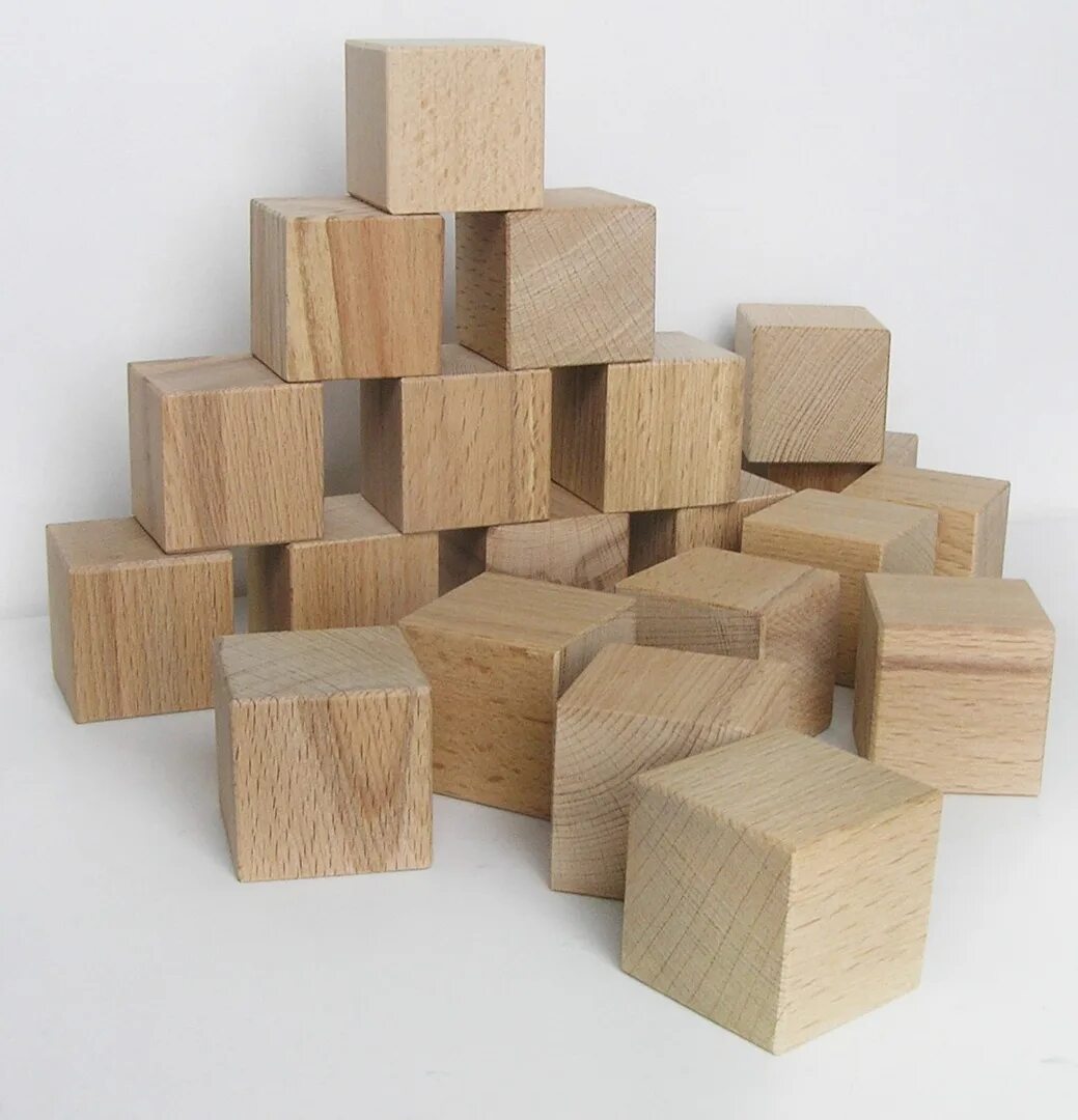 Деревянный строительный конструктор для детей. Конструктор из деревянных кубиков. Маленькие деревянные кубики. Деревянные кубики 2 на 2. Кубики из дерева.