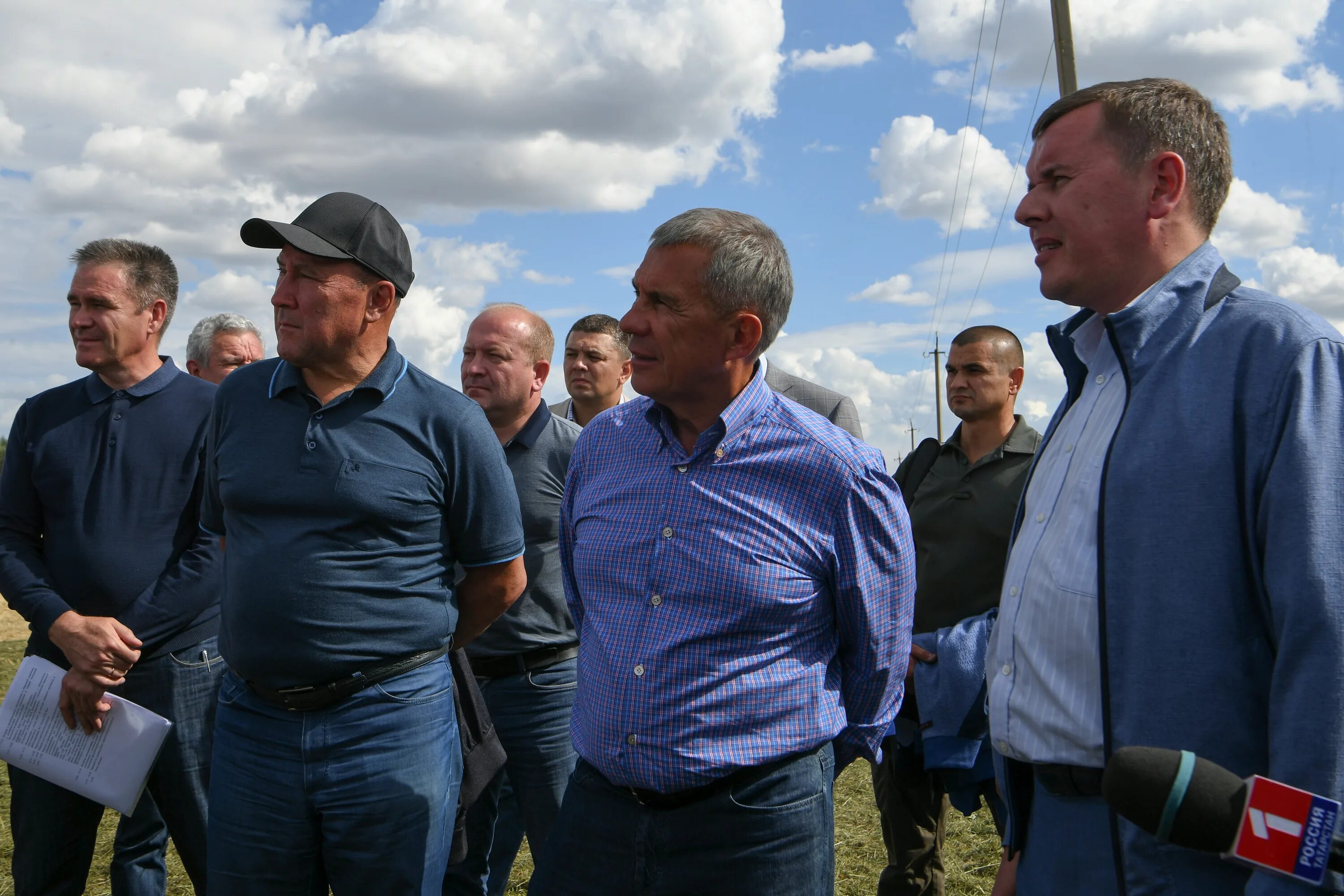 Деревня Вольнистан Буинского района. Минниханов в Буинске. Миниханов круглое поле. Сайт буинского муниципального