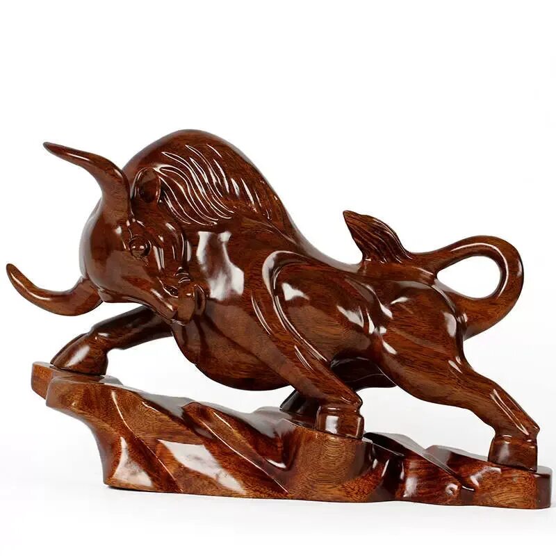 Китайская статуэтка быка. Фигура быка из дерева. Деревянный бык. Деревянный бык. Светильник настенный деревянный.