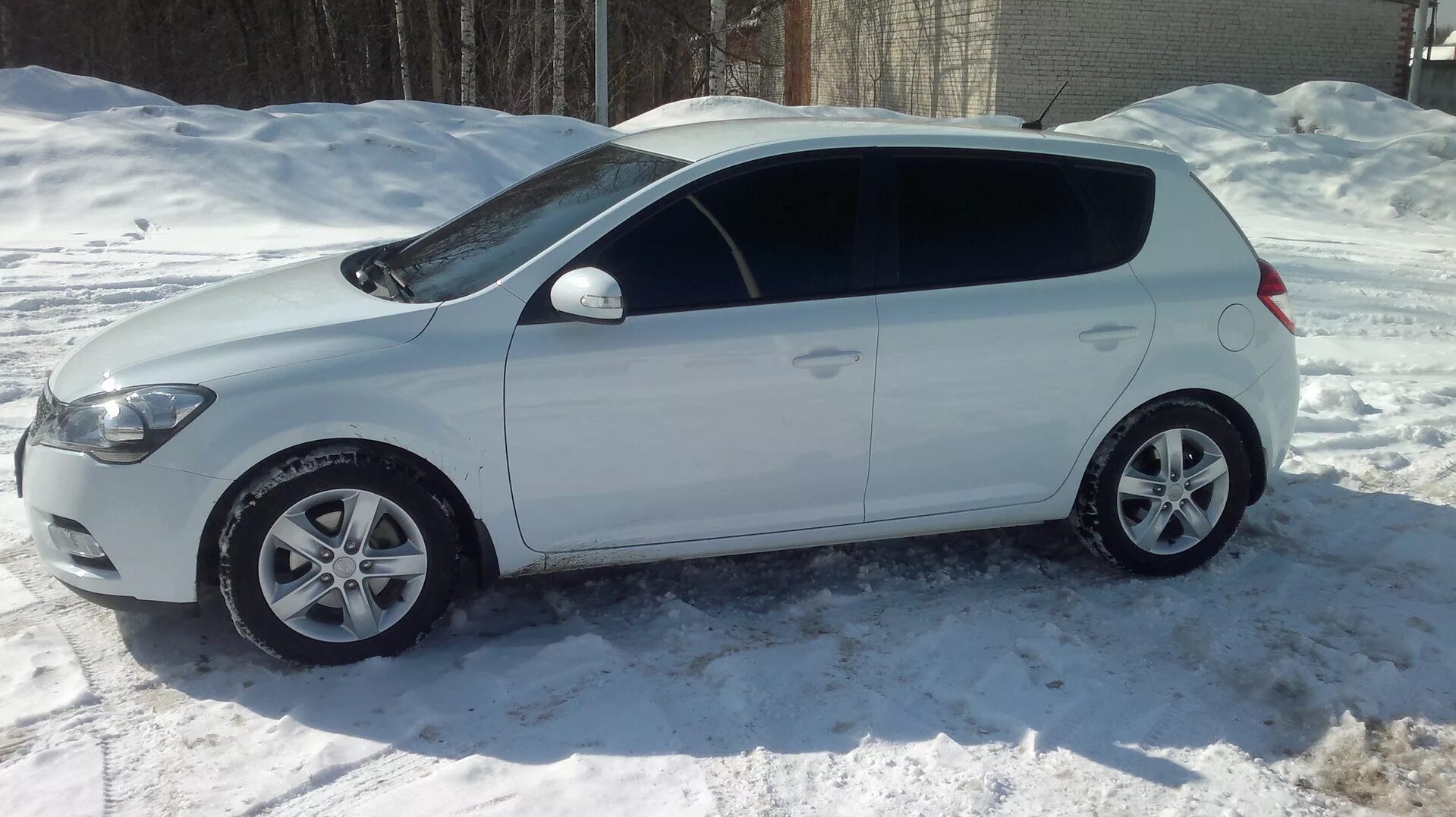 Сид 2011 хэтчбек. Kia Ceed 2011 хэтчбек. Киа СИД 2008 тонированный. Kia Ceed 2010 хэтчбек серебристая. Kia Ceed 2007 тонированный.