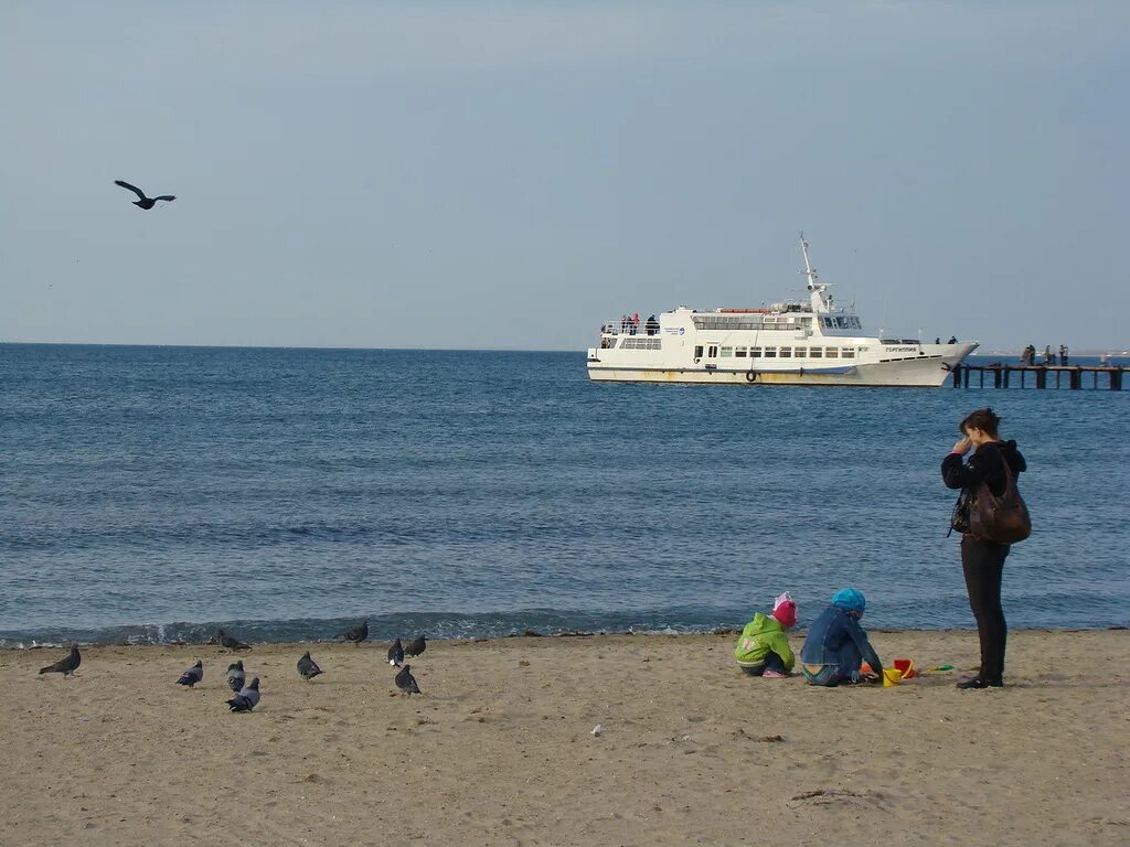 Анапа в декабре. Море в Анапе в декабре. Декабрь пляж. Едут ли сейчас в анапу