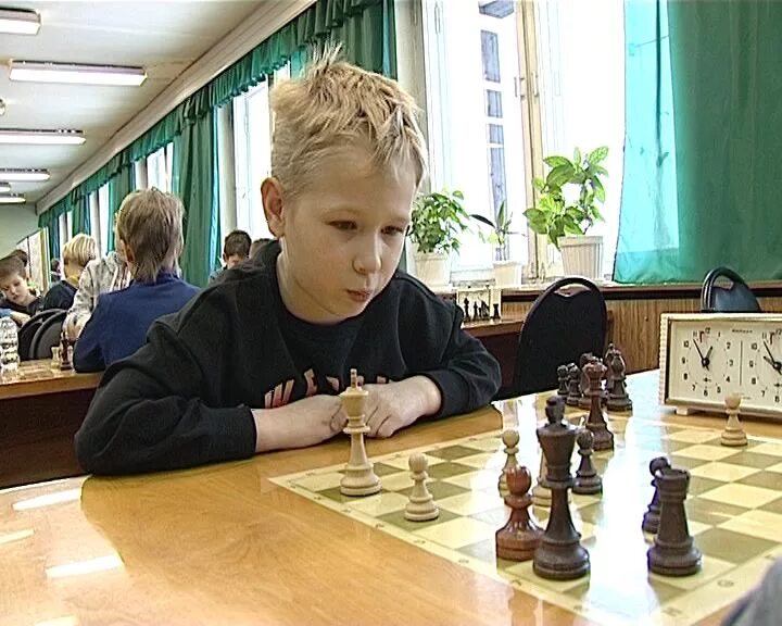 Казанская 9 киров. Киров калужская область шахматы. Вятская ладья киров. Турнир по шахматам. Шахматный клуб вятская ладья киров.