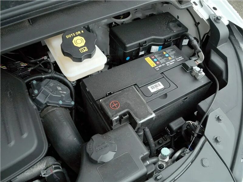 Hyundai h1 аккумулятор. Hyundai h1 под капотом. Hyundai h1 аккумулятор. аккумулятор на хендай h1 дизель. Hyundai h1 аккумулятор.