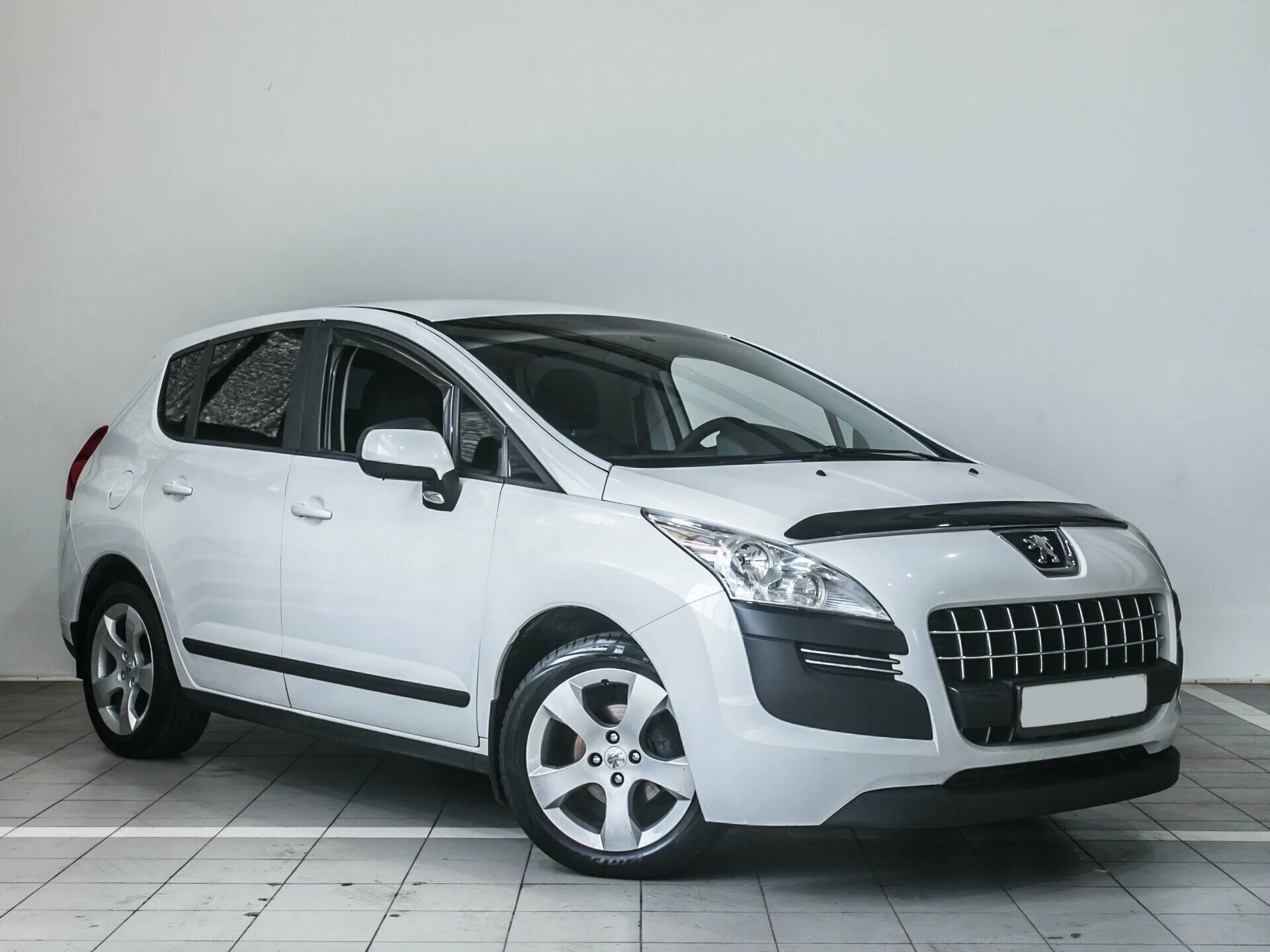 Peugeot 3008 1.6. Пежо 3008 автомат. Пежо 3008 2011.