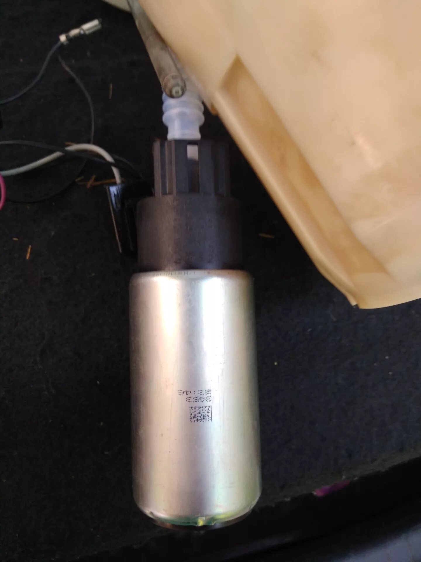 Регулятор давления топлива рено логан 1. Регулятор давления топлива логан 1. Регулятор бензонасоса. Клапан давления топлива нива шевроле. Обратный клапан бензонасоса w211.