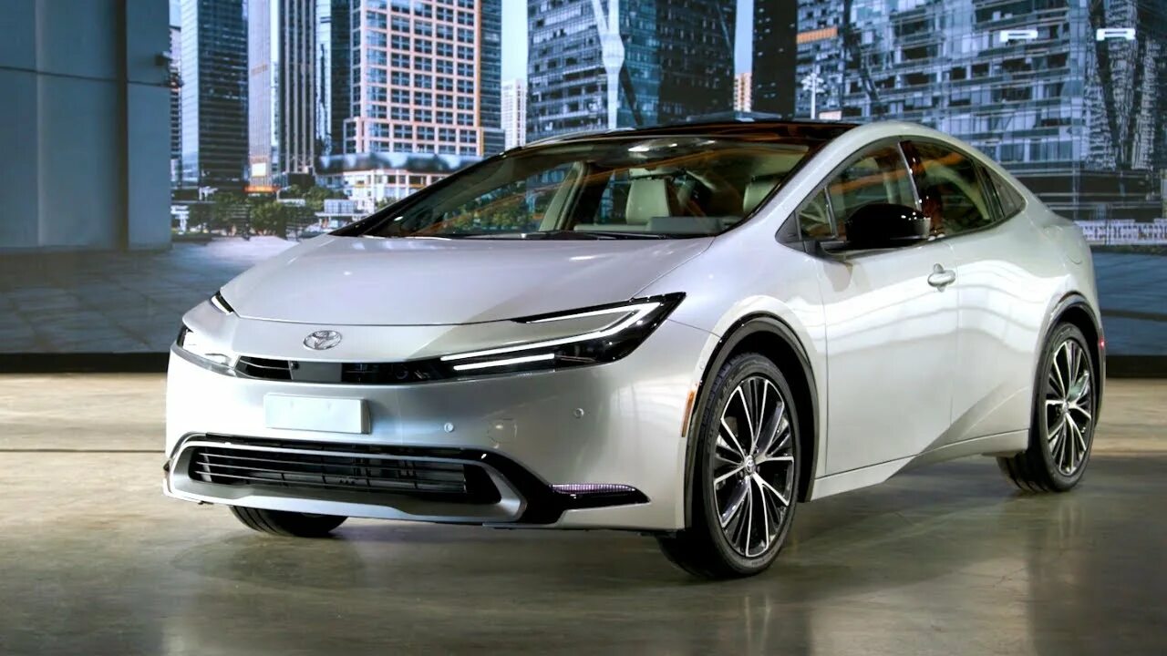 Toyota новые модели 2023. Toyota Prius 2023. Тойота Приус гибрид 2023. Toyota Prius New. Toyota Prius 2024.