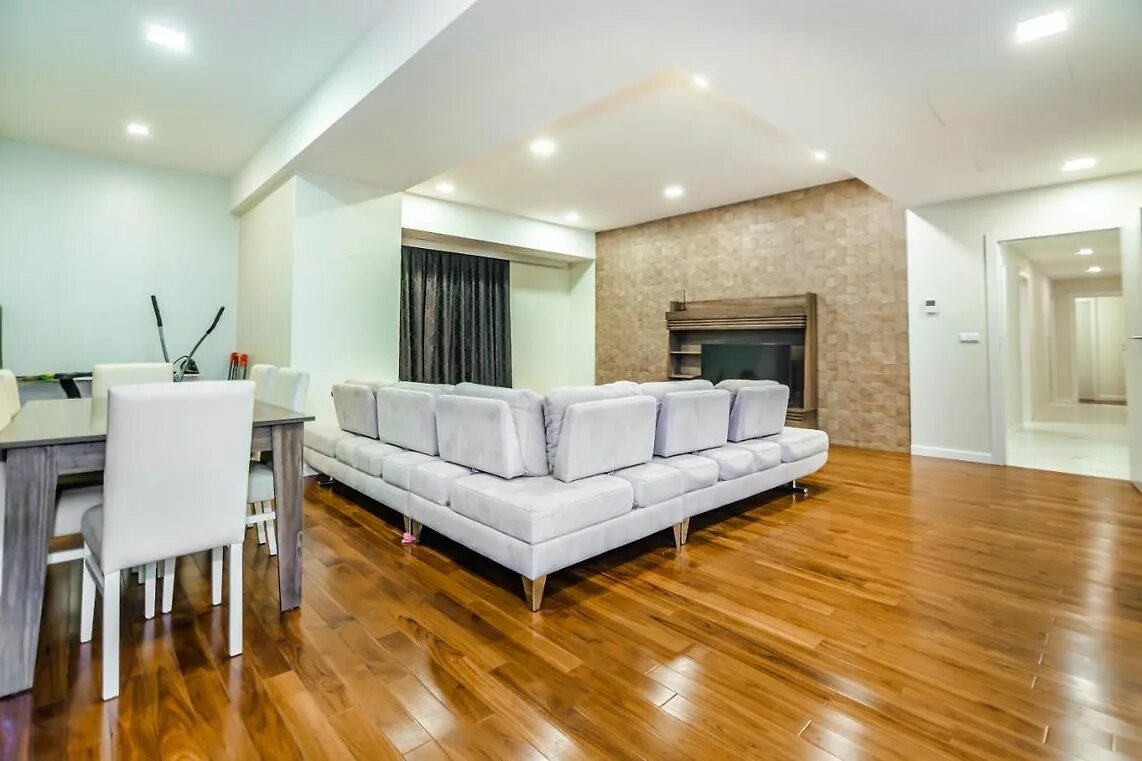 Снять квартиру баку азербайджан. Vip apartment baku palace. Баку квартиры. Снять квартиру в баку. Баку квартиры.