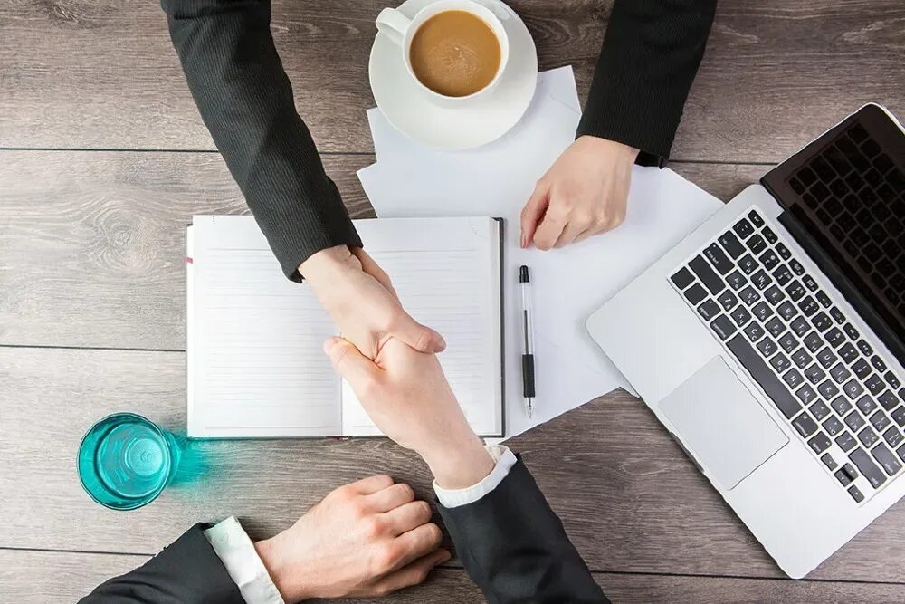 Включи стол работа. Включи стол работа