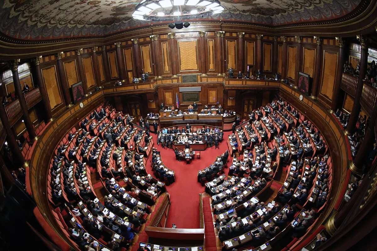 Парламент какой год. Парламент. Италия королевства внутри. Parliament.
