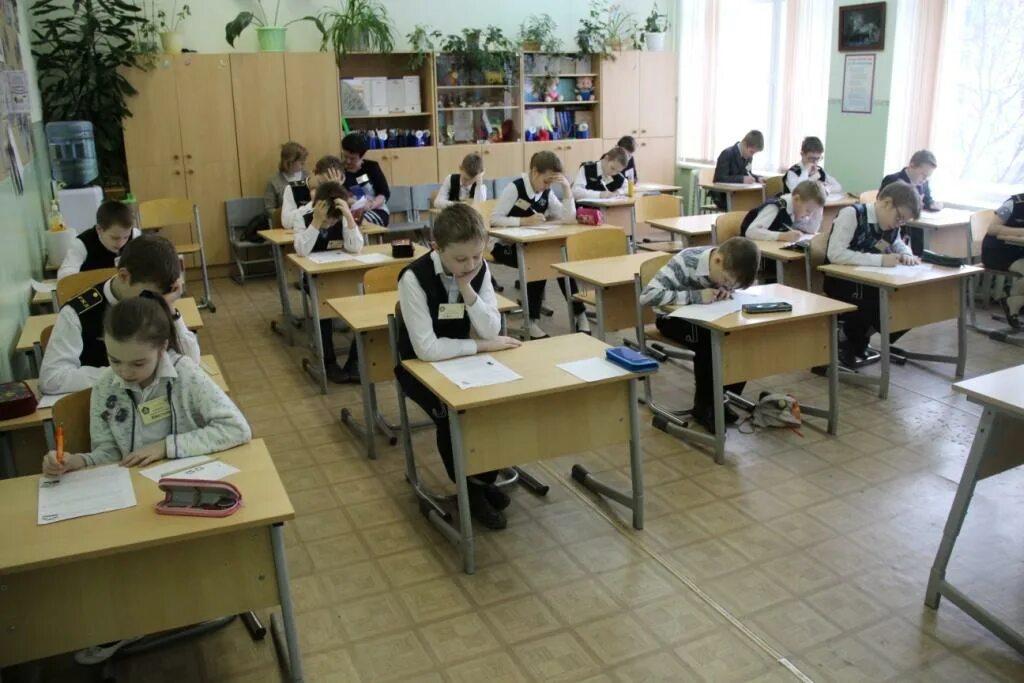 Г. 35 школа набережные челны. Лицей 4 оренбург 4 класс. Школа лицей 4 краснодар. Лицей 3 класс.