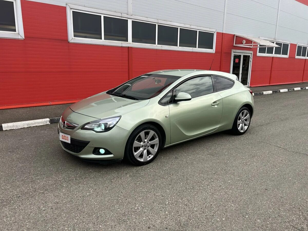 Краска опель. Opel astra 2013 седан коричневый. Цвет opel astra j. Краска опель. Opel astra j gtc красная.
