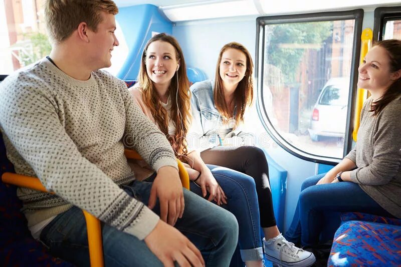 Две девушки в автобусе вместе. Автобус young. Bus Journey. Девушка путешествие автобус.