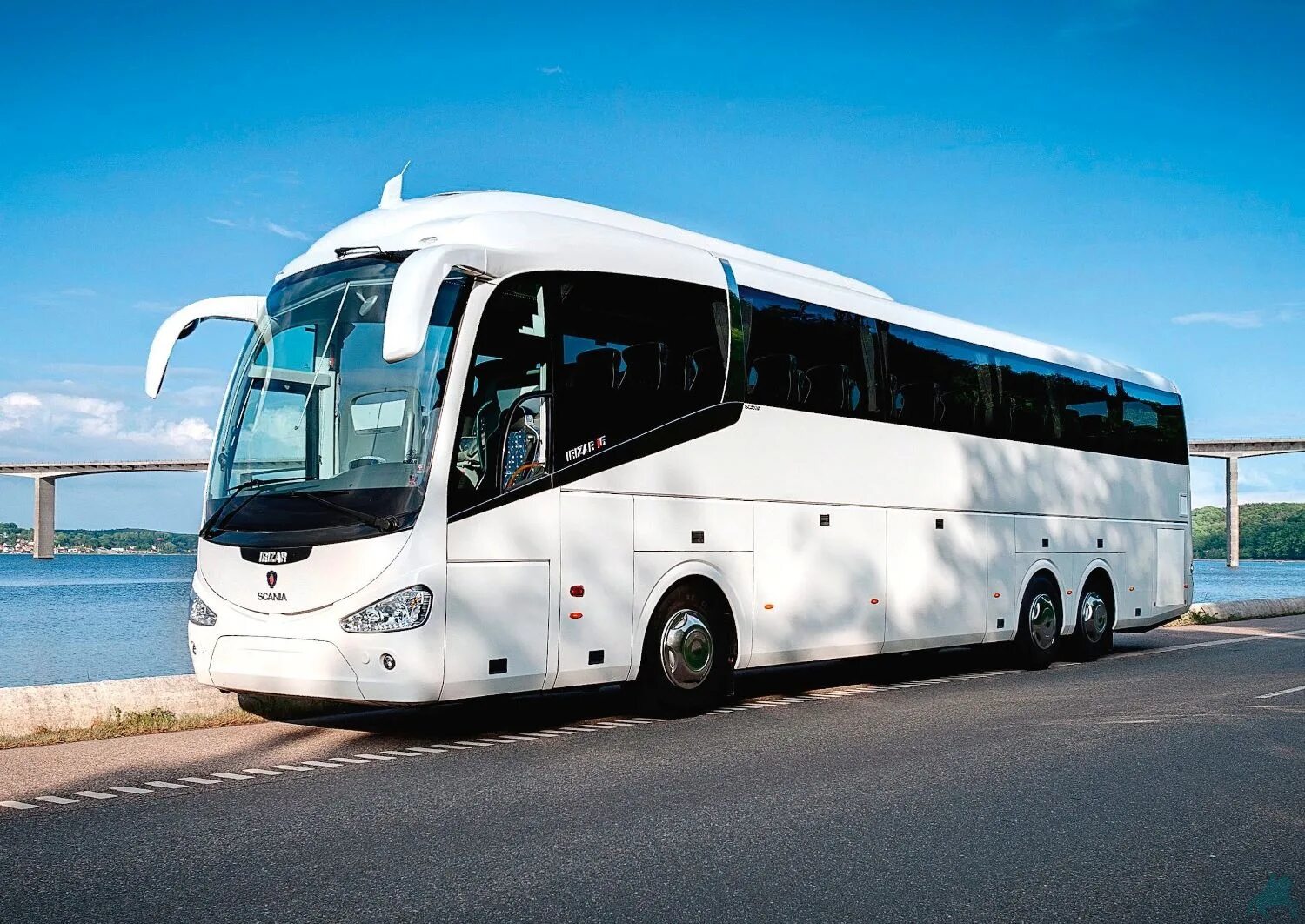 Мобильный межгород. Автобус Scania Irizar i6. Скания Иризар i6. Scania Irizar автобус туристический. Scania Irizar PB.