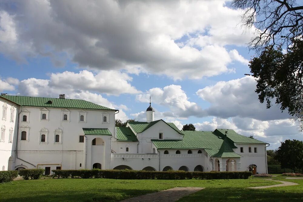 Суздальский кремль суздаль. Суздальские палаты. );. Суздаль кремль архиерейские палаты. Суздаль архиерейские палаты музей.
