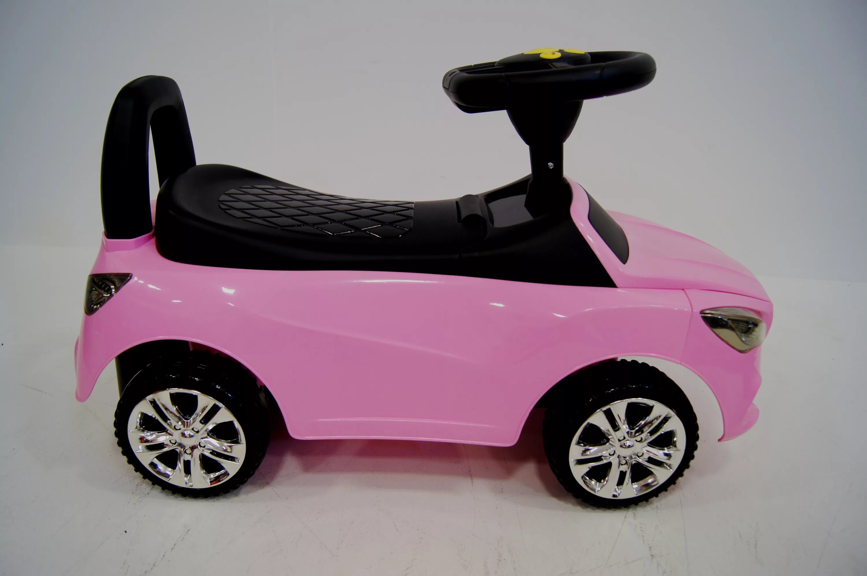 Толокар 1. Jy-z01b черный BMW толокар. Каталка-толокар RIVERTOYS BMW jy-z01b. BMW jy-z01b Pink. Каталка-толокар RT Audi r8.