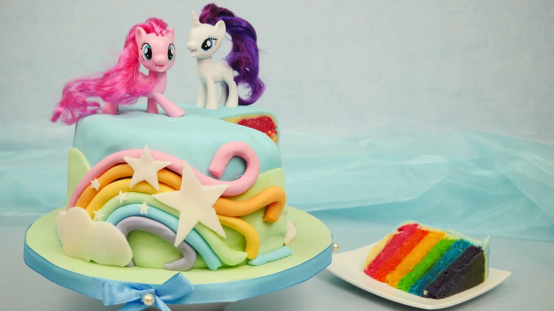 My little pony рецепты. Торт с пони. Торт с пони для девочки. Торт пони Радуга. Радужный торт с пони с пони.