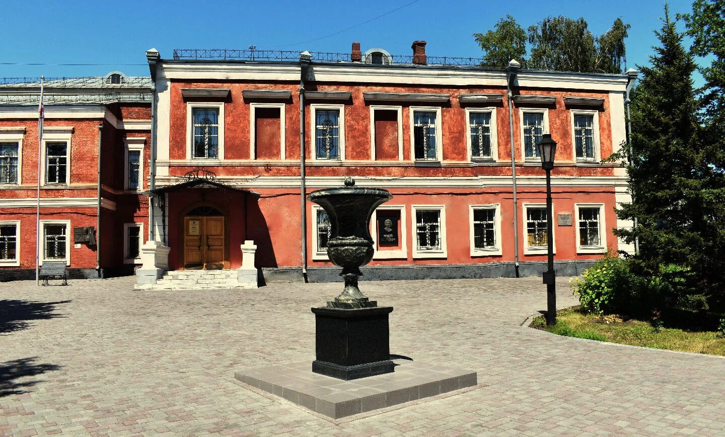 Государственный музей истории литературы, искусства и культуры алтая. Музей гмилика. Государственный музей истории литературы, искусства и культуры алтая. Музей литературы барнаул. Музеи барнаула литературы искусства и культуры алтая.