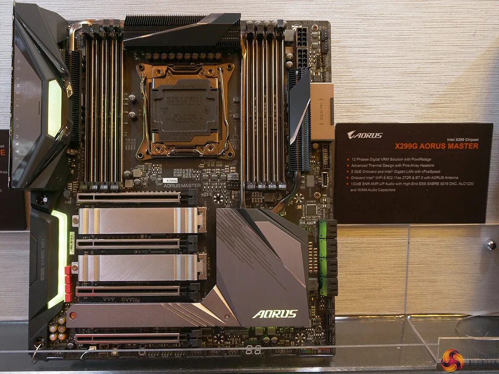 Gigabyte x670e master. Материнская плата Gigabyte x299 AORUS Master. Z490 AORUS Master. B550 AORUS Master. Gigabyte z490 AORUS Master.