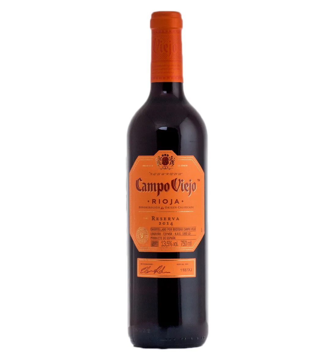 Вино риоха красное. Вино rioja reserva. Вино кампо вьехо. Rioja doca reserva marques de caceres в руке. Azabache.