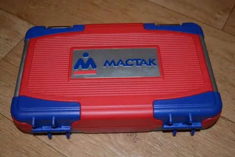 Знаток мастак