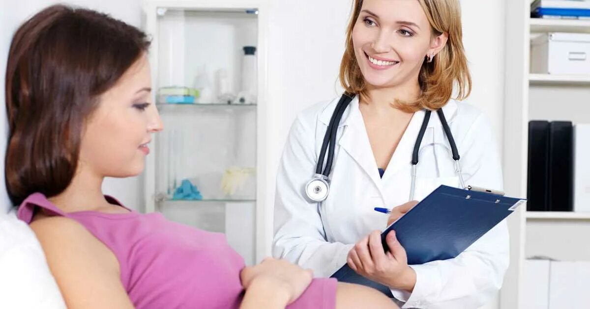 Обследование беременной женщины. Беременные на приеме.