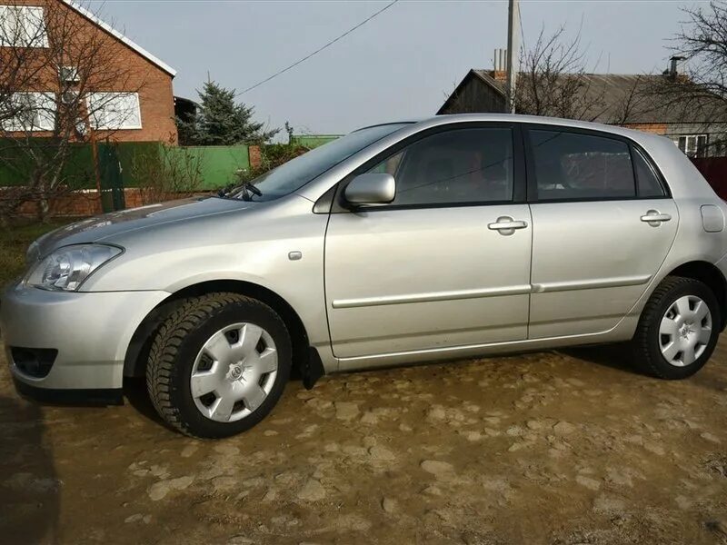 Хэтчбеки 2005 г. Toyota Corolla 2005 хэтчбек. Таёта каролла хетчбэк 2005. Тойота Карола Хачбек 2005. Тойота Королла хэтчбек 2005.