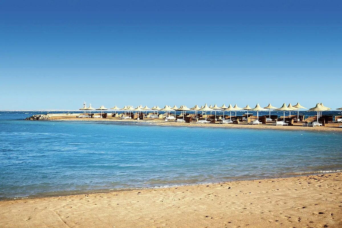 Coral хургада. Coral Beach Hotel Hurghada Египет Хургада. Coral Beach Resort 4 Хургада. Отель Корал Бич Хургада Египет. Лонг Бич Ресорт Хургада пляж.