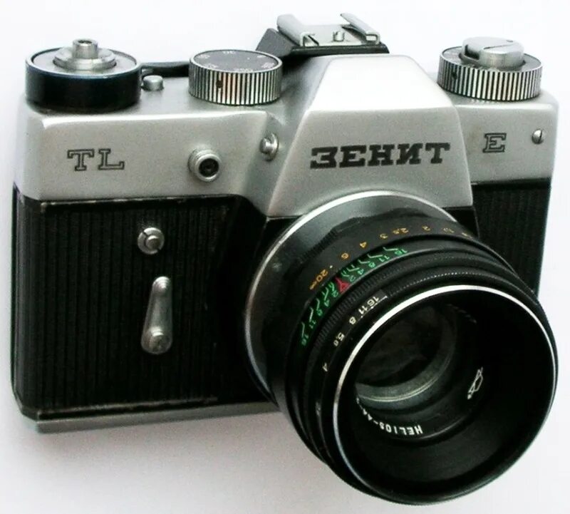 Е тл. Фотоаппарат Зенит 2023 года. Зенит 80. Zenit e фотоаппарат. Зенит фотоаппарат 1973.