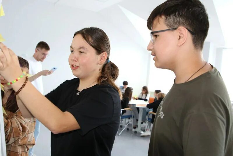 Талантливые подростки. Рдк организация. Всероссийский конкурс молодежных проектов. Артем алтынгуль. Центр одаренных детей эткер чебоксары.