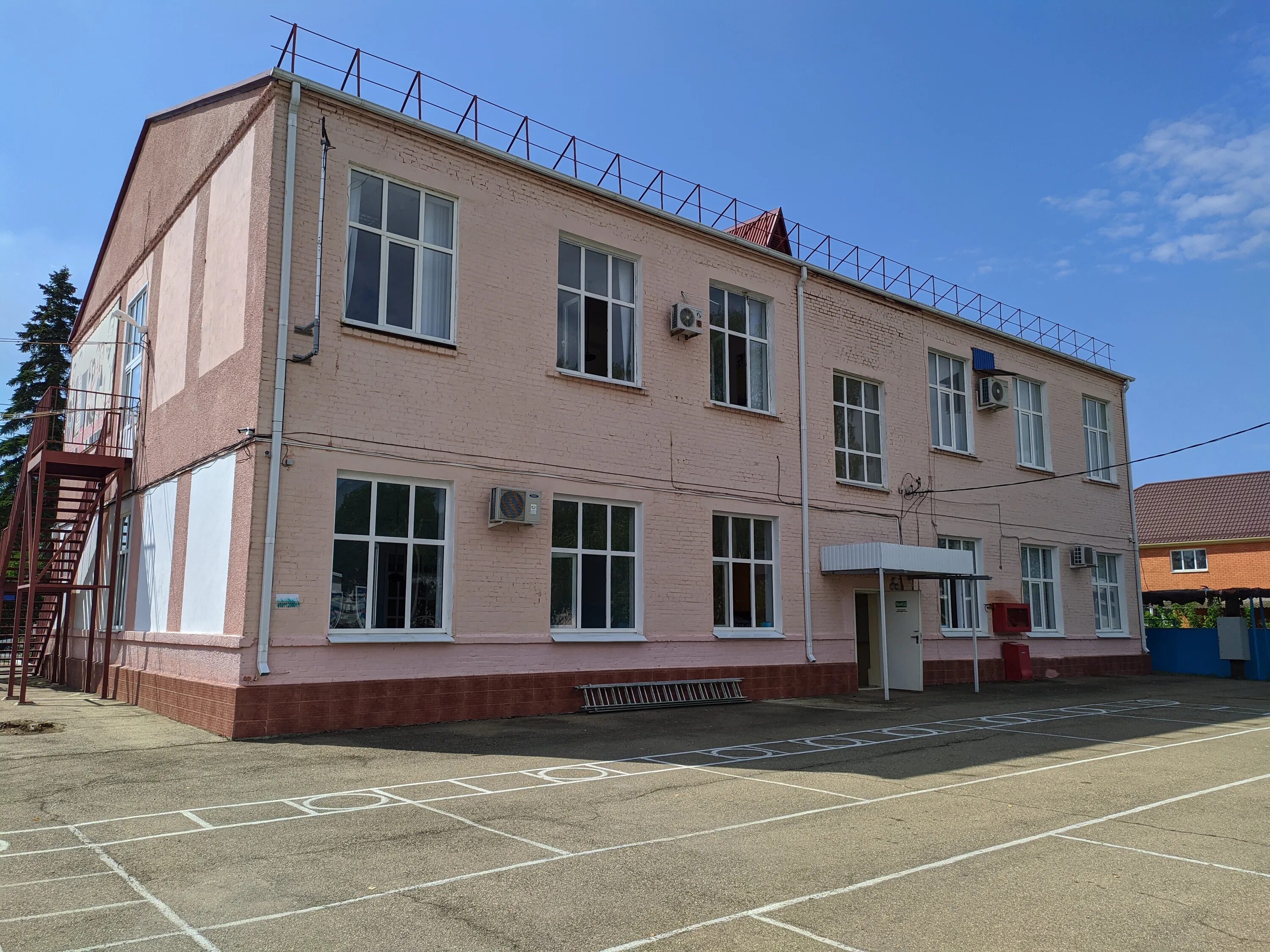 колледж моксу ставрополь. международный открытый колледж современного управления. великосельский аграрный колледж ярославль. иркутск ул розы люксембург 170. общежитие улгу ульяновск.