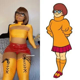 Up 423. noirkitty as Velma. 