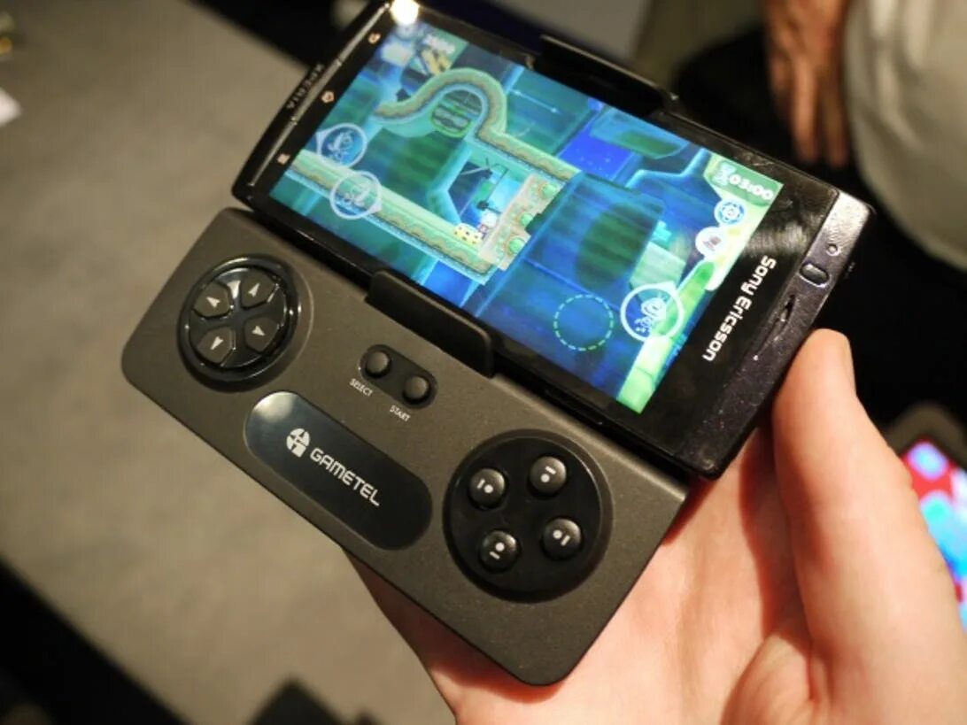 Джойстик псп. Джойстик PSP 3008. Sony Ericsson геймпад. Сони Эриксон игровой с джостиковым. Слайдер Sony Ericsson с джойстиком.