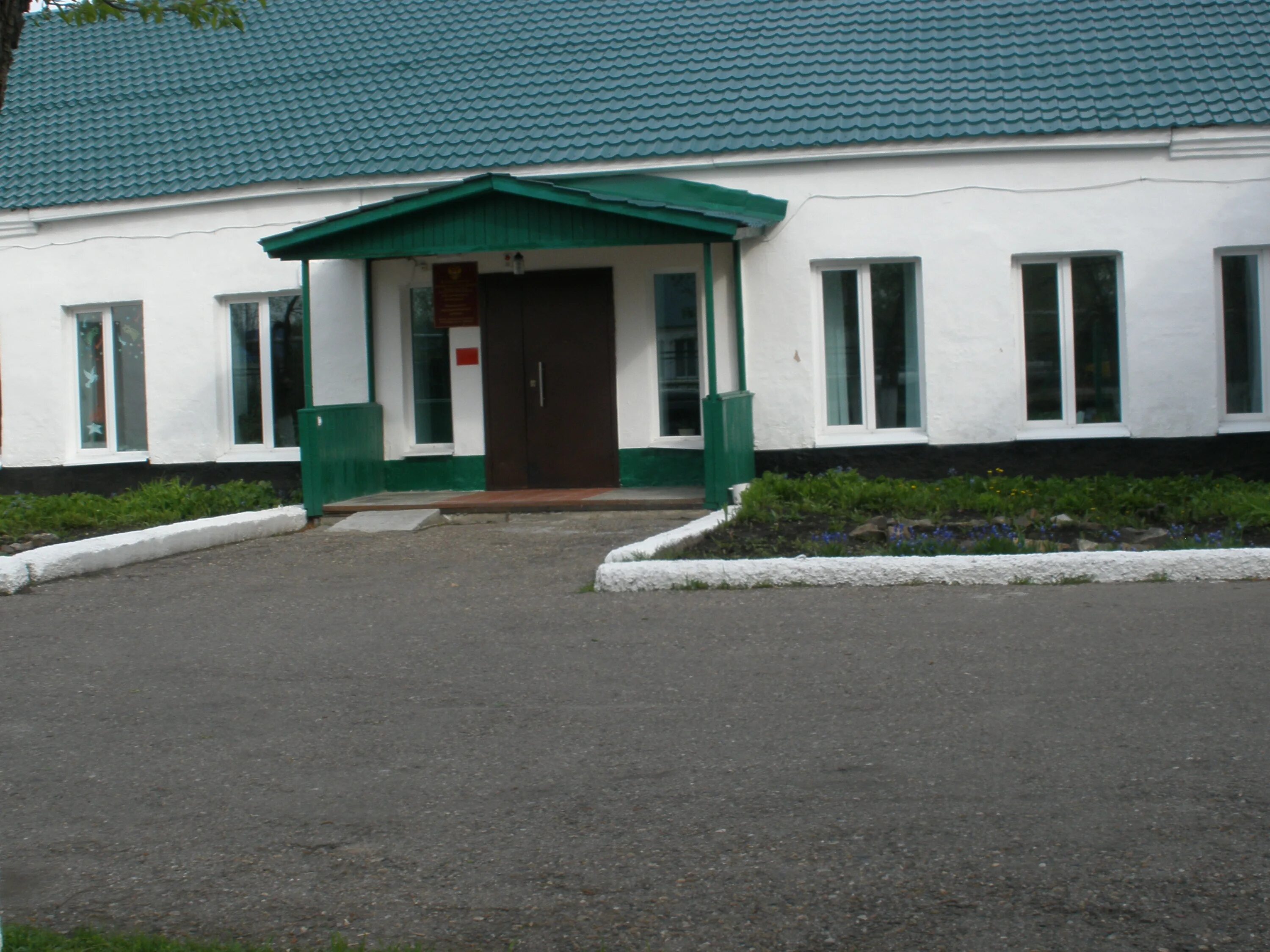 Мбу комплексный центр. Поселок городского типа ижморский. пгт ижморский кемеровская область. поселок ижморский фото. мбу кцсон промышленновского района.