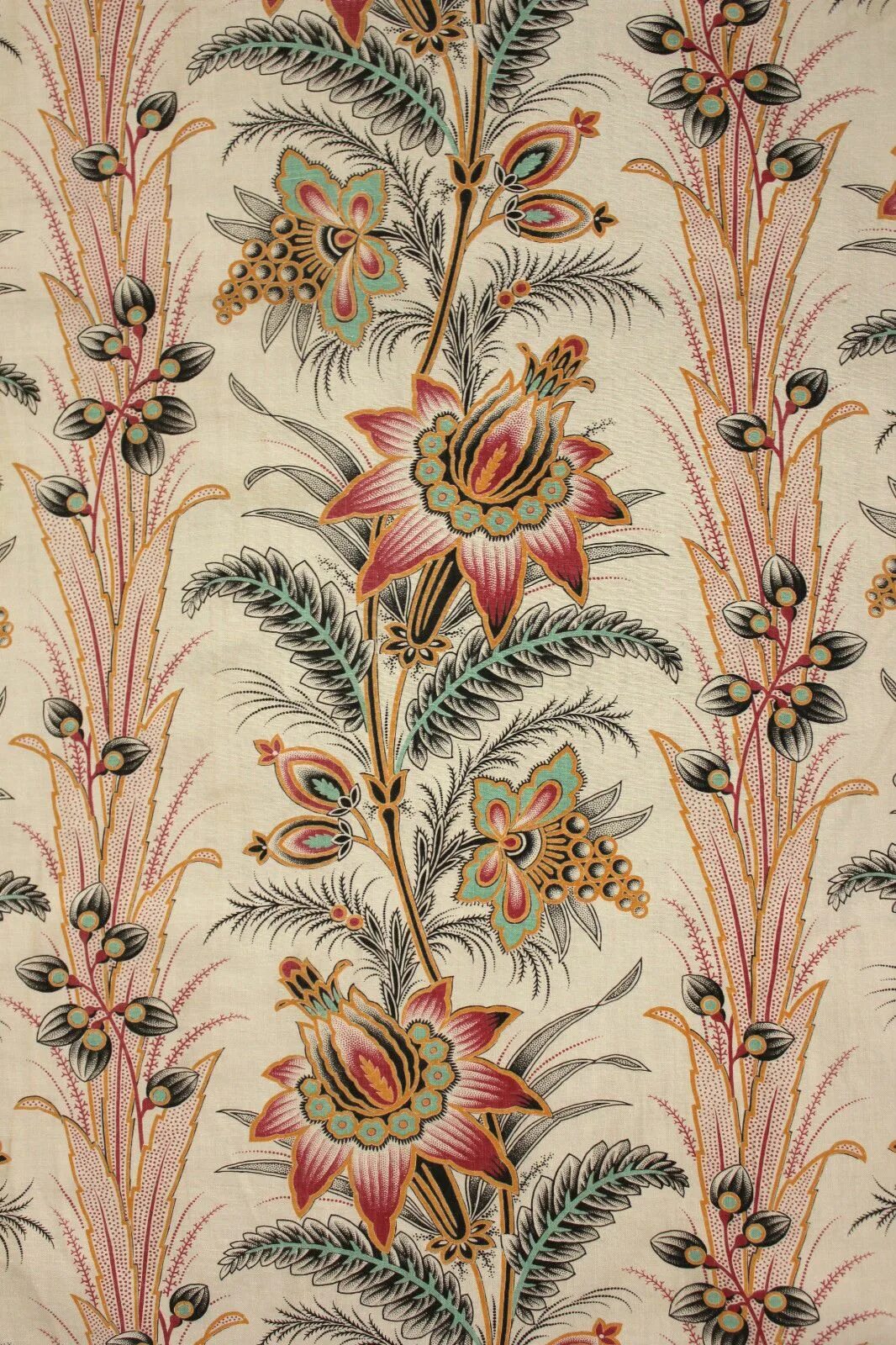 Ткань"vintage" в наличииартикул: 94501-107. Старинная узорчатая ткань 5. Средневековый узор на ткани. Татарская национальная вышивка. Старинная узорчатая ткань 5.