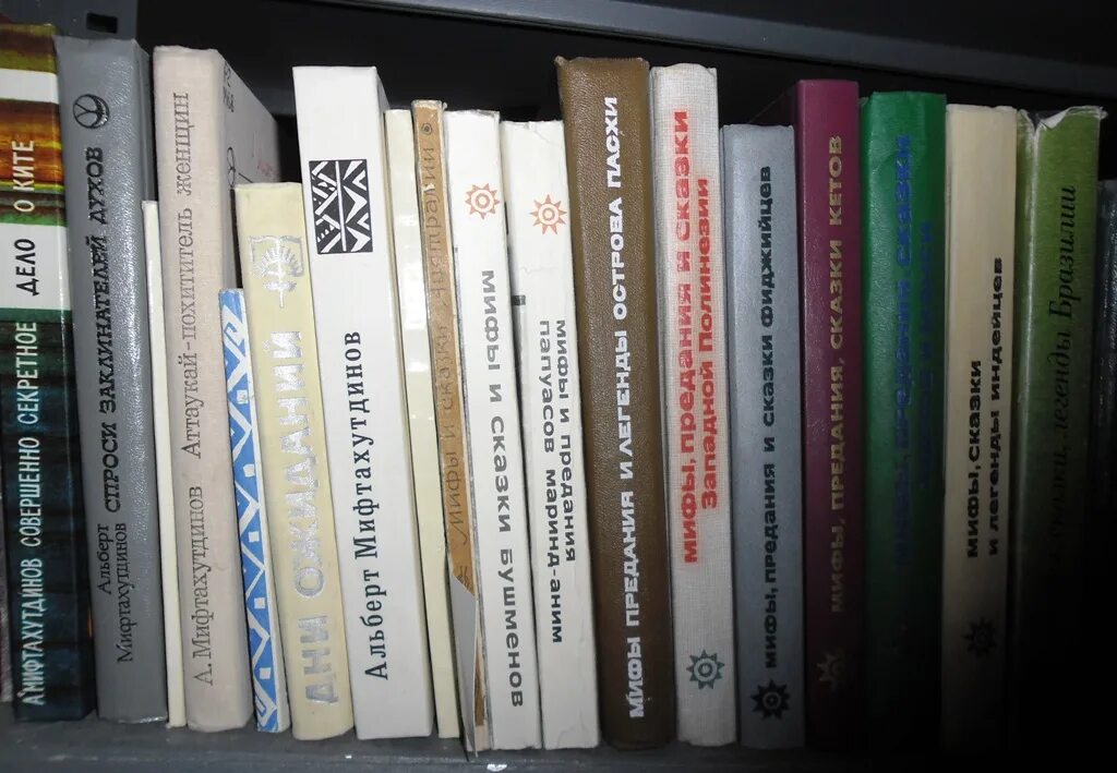 книжные ульяновск. кабины ч книжками ульяновск. склады книг ульяновск.