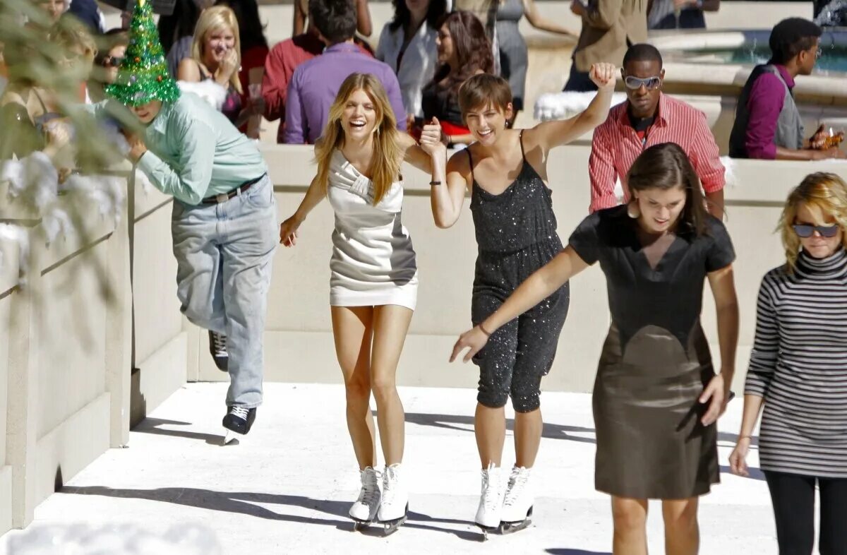 Новое поколение 10. Беверли-Хиллз 90210 новое поколение. Беверли-Хиллз 90210: новое поколение (2008). Беверли хилсновое поколение. Беверли Хиллз 90210 новый.