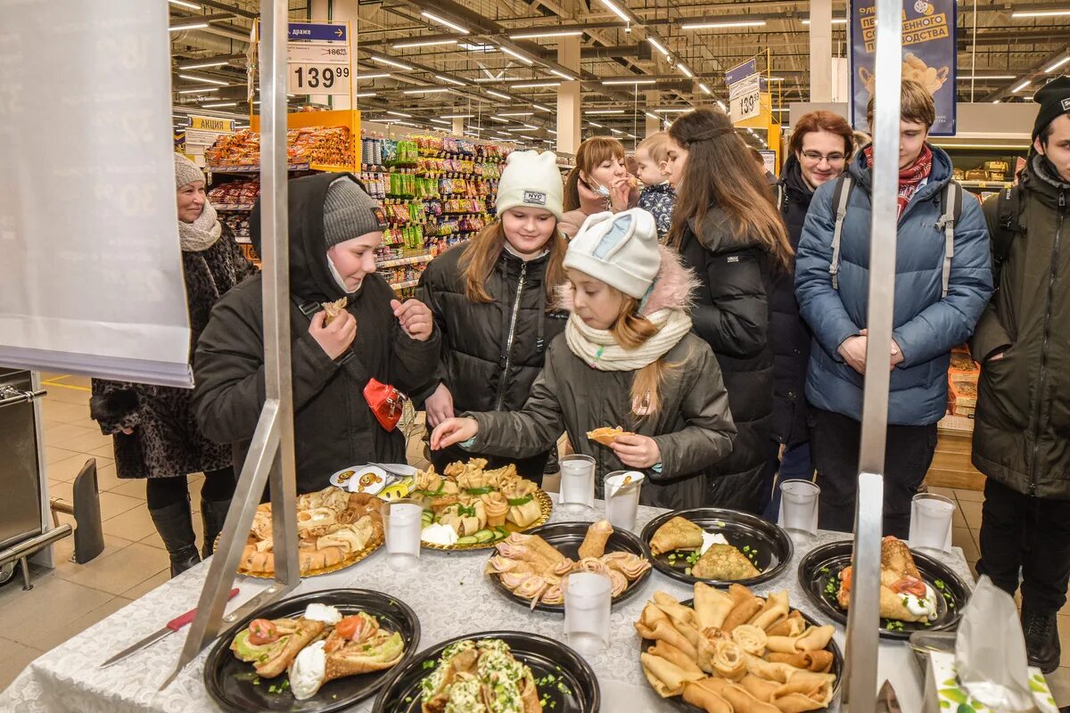 Блинный фестиваль. Фестиваль блинов. Блины на фестиваль. Масленичный фестиваль. Масленица в наро фоминске 2024