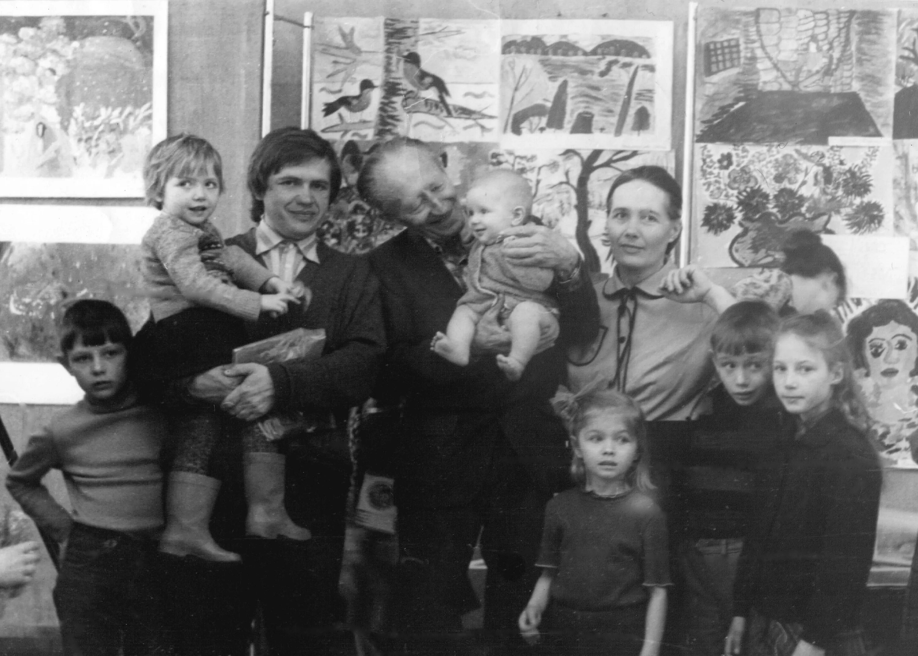 многодетная семья никитиных. никитины борис и лена. борис и елена никитины. семья никитиных биография. семья никитиных биография.