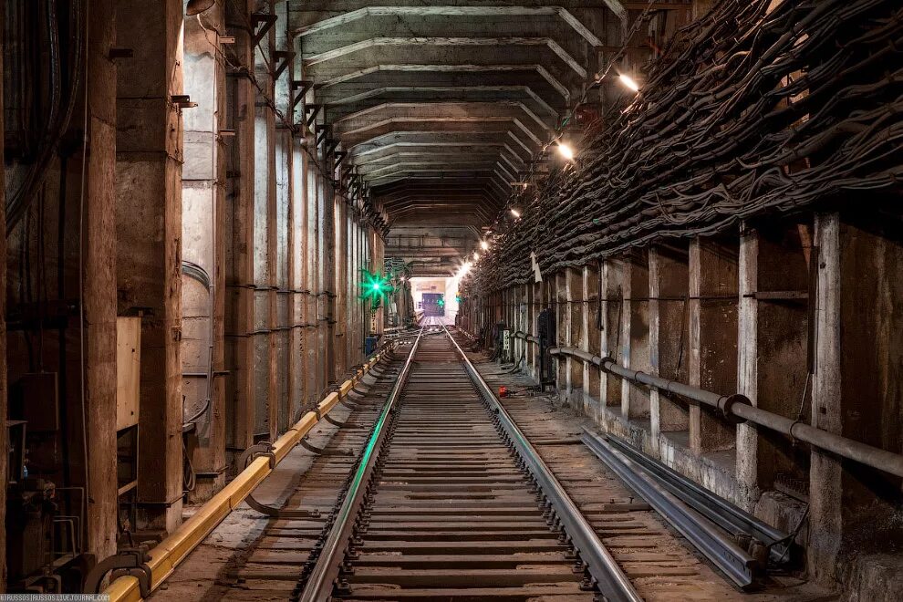 Тоннель метро с4д. Подземное метро. Квадратный тоннель метро. Тоннели Московского метрополитена.