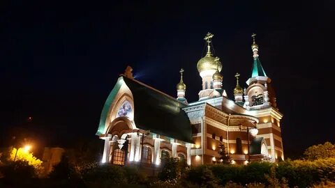 Храм работает ночью