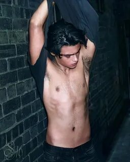 Slideshow felix mallard shirtless.