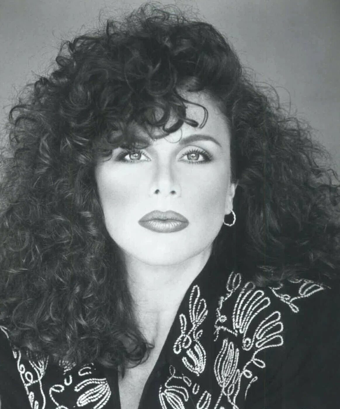 Бесс. Бесс армстронг сейчас. Бесс мотта 2024. Бесс армстронг. Бесс.