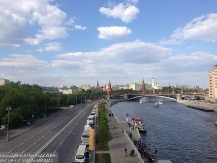 Улица москва река