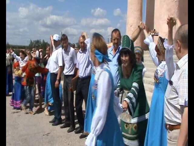 Красноармейский район село луганское. Село Луганское. Село Луганское Саратовская область. Село Луганское Саратовская область Красноармейский. Церковь в селе Луганское Саратовская область Красноармейский район.