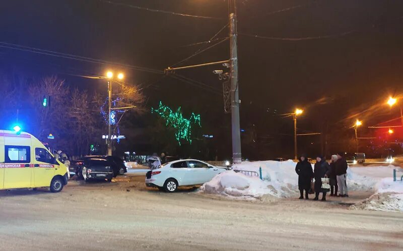 Авария в Саранске вчера на Химмаше. Происшествия Саранск вчера на Химмаше. Авария в Саранске вчера вечером. ДТП на Химмаше в Саранске. Новости 9 вечера